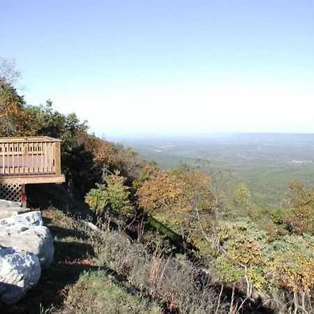 Cacapon State Park Lodge เบิร์กลีย์สปริงส์ ภายนอก รูปภาพ